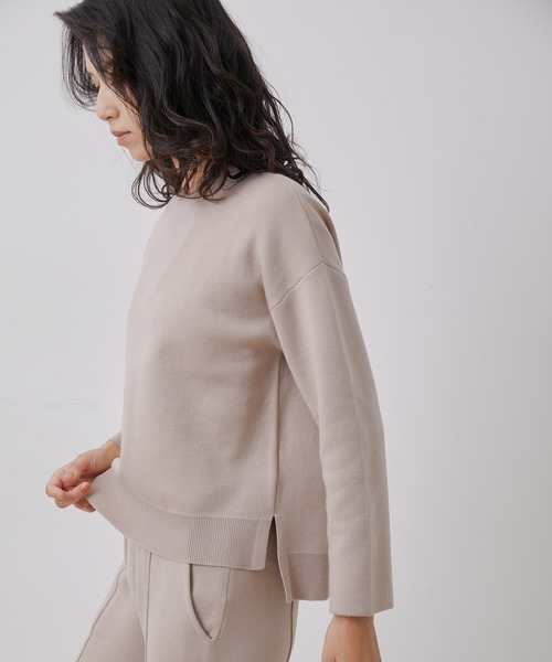 NERGY（ナージー）の「ストレッチニットプルオーバー（ニット/セーター・レディース・ブラック/イエロー/ベージュ・FREE）」の9枚目の写真