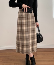 バックスリットチェック柄スカート