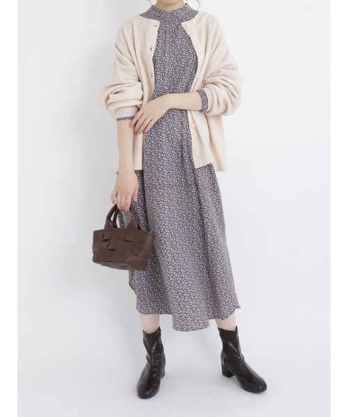 Samansa Mos2 blue（サマンサモスモスブルー）の「花柄ワンピース（ワンピース・レディース・ブラウン/ボルドー/チャコール・ﾌﾘ-）」の2枚目の写真