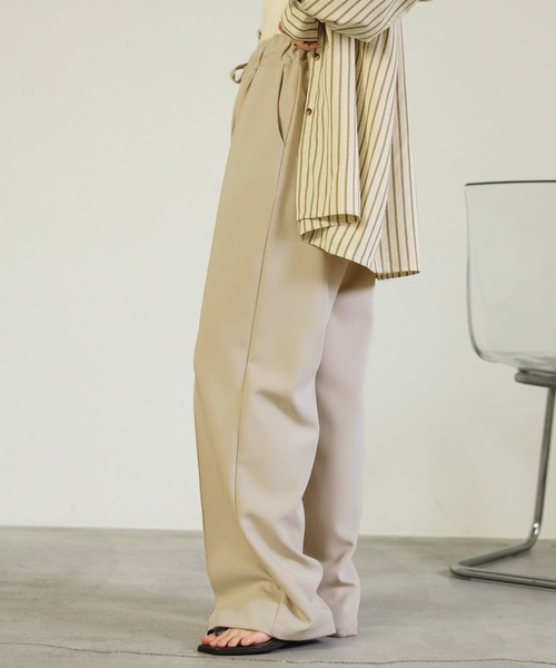 select MOCA（セレクトモカ）の「センタープレスリラックスストレートパンツ（スラックス・レディース・ベージュ/ブラック/グレー・FREE）」の15枚目の写真