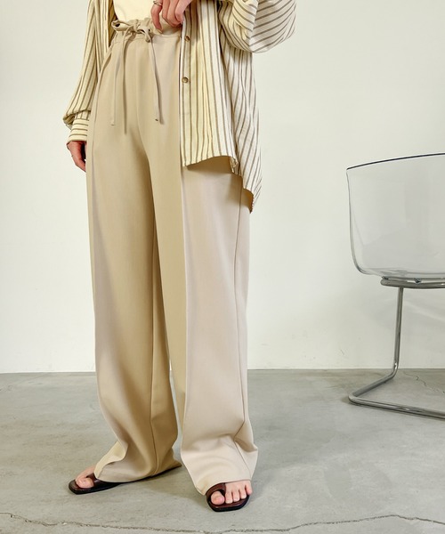 select MOCA（セレクトモカ）の「センタープレスリラックスストレートパンツ（スラックス・レディース・ベージュ/ブラック/グレー・FREE）」の11枚目の写真