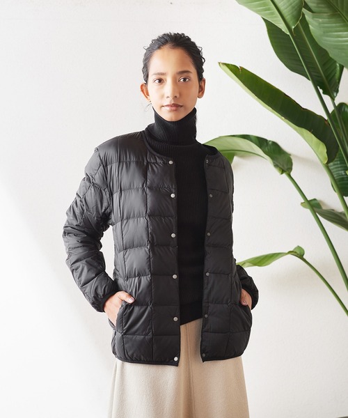 TAION（タイオン）の「TAION　オーバーサイズ クルーネック ボタンダウンジャケット TAION-W104OS（ダウンジャケット/コート・レディース・ブラック×グレー/カーキ/オリーブ/ベージュ・L）」の2枚目の写真