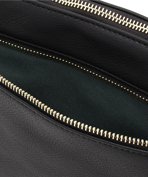 ear PAPILLONNER（イアパピヨネ）の「ポーセリン（ショルダーバッグ・レディース・ブラック/ホワイト・FREE）」の10枚目の写真