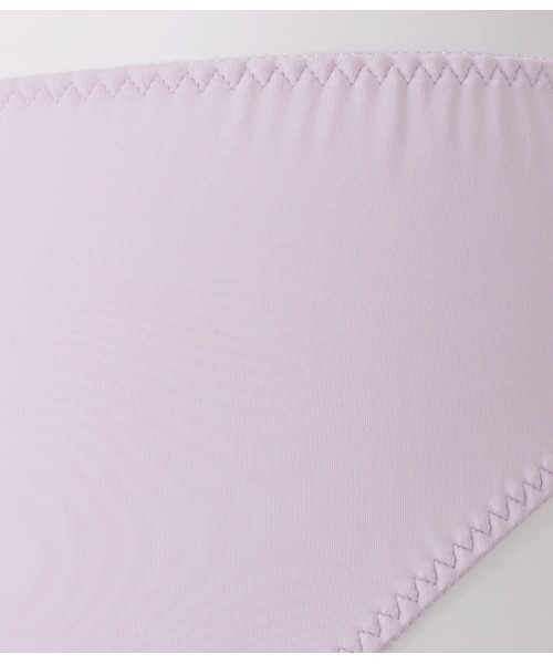 PEACH JOHN（ピーチジョン）の「【自然な高さと丸みバストをメイク】サイドチュールレースブラジャー＆ショーツセットなちゅこれ（ブラ&ショーツ・レディース・ラベンダー・A70/A75/B65/B70/B75/C65/C70/C75/D65/D70/D75/E70/E75）」の7枚目の写真