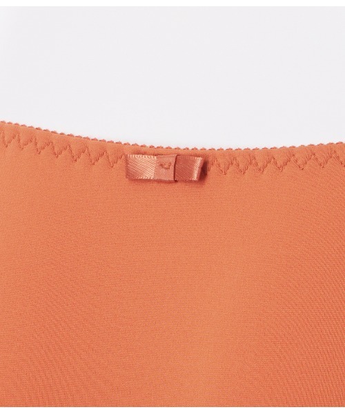 PEACH JOHN（ピーチジョン）の「【自然な高さと丸みバストをメイク】サイドチュールレースブラジャー＆ショーツセットなちゅこれ（ブラ&ショーツ・レディース・ラベンダー・A70/A75/B65/B70/B75/C65/C70/C75/D65/D70/D75/E70/E75）」の19枚目の写真