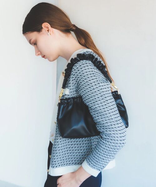 YECCA VECCA（イェッカヴェッカ）の「2wayギャザークラッチバッグ（エコバッグ/サブバッグ・レディース・ベージュ/シルバー/ブラック・FREE）」の5枚目の写真