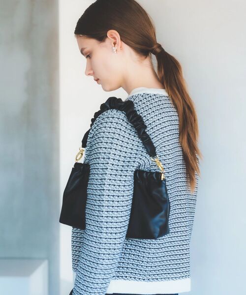 YECCA VECCA（イェッカヴェッカ）の「2wayギャザークラッチバッグ（エコバッグ/サブバッグ・レディース・ベージュ/シルバー/ブラック・FREE）」の7枚目の写真