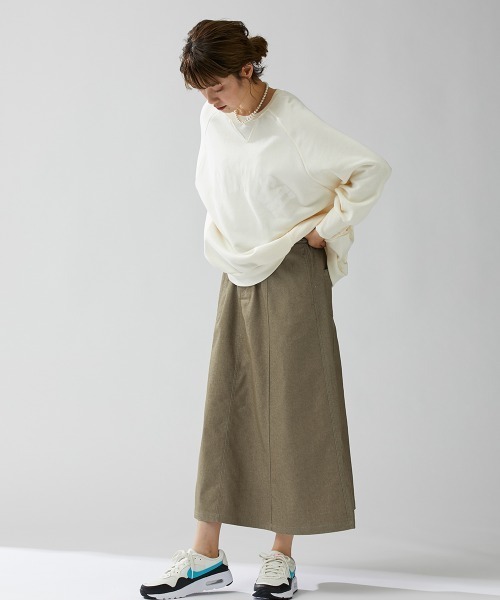 Le temps riche（ルタンリッシュ）の「ストレッチ素材ツイルロングスカート ＜Le temps riche＞（スカート・レディース・ブラック/ベージュ/カーキ・L/M/LL）」の13枚目の写真