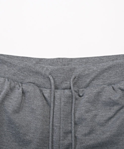 LUXSTYLE(ラグスタイル)の「ミニ裏毛スウェットクロップドパンツ(スウェットパンツ・メンズ・グレイッシュベージュ/杢グレー/ネイビー/ブラック・M/L/XL)」の17枚目の写真