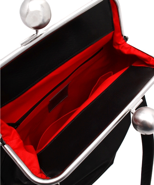 Kawa-Kawa（カワカワ）の「【Kawa-Kawa カワカワ】Kuchiganeショルダー（ショルダーバッグ・レディース・ブラック/グレー・FREE）」の8枚目の写真