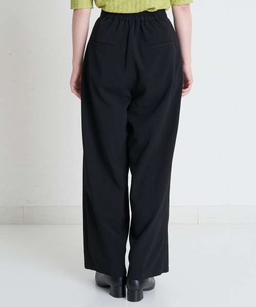 A de a.v.v（アードアー・ヴェ・ヴェ）の「ワイドタックパンツ（その他パンツ・レディース・アイボリー/グレー/ブラック・39）」の22枚目の写真