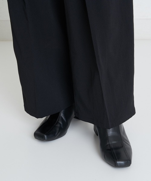 A de a.v.v（アードアー・ヴェ・ヴェ）の「ワイドタックパンツ（その他パンツ・レディース・アイボリー/グレー/ブラック・39）」の15枚目の写真