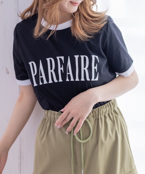 clear(クリア)の「配色プリントTシャツ (Tシャツ/カットソー・レディース・オフホワイト/ブラック/レッド・F)」の1枚目の写真