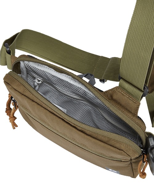 NIXON（ニクソン）の「【NIXON/ニクソン】Bandit Bag ボディバッグ 容量2L 海洋プラスチックを採用したサステイナブルモデル