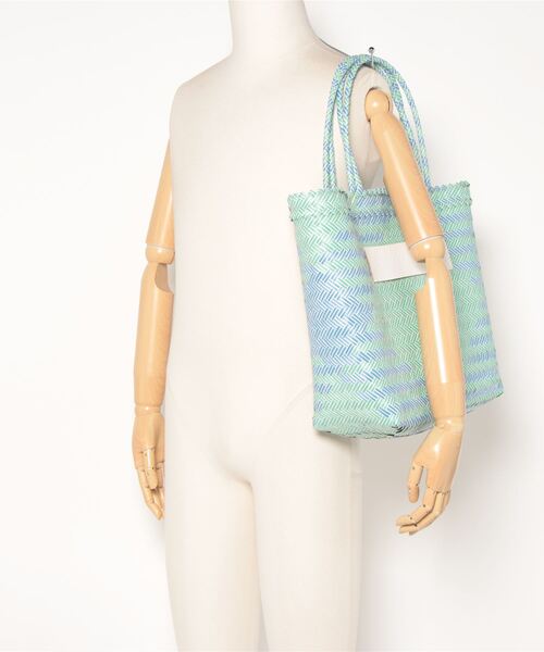ground green store(グラウンドグリーンストア)の「ATELIER BRUGGE / ST-34RG01M / プラスチックマルシェバッグ(かごバッグ・レディース・イエロー/ピンク/グリーン・FREE)」の7枚目の写真