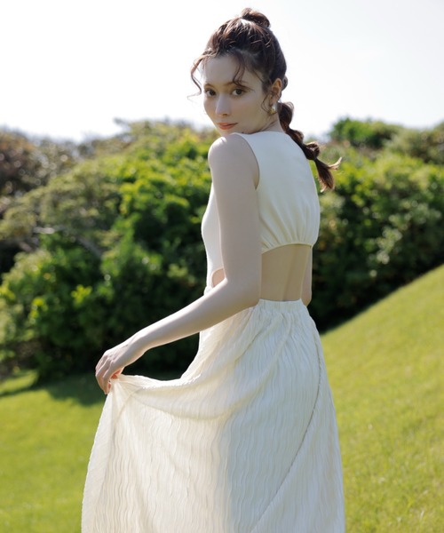 EIMY ISTOIRE(エイミーイストワール)の「ランダムプリーツカットオフニットワンピース(ワンピース・レディース・アイボリー/ブラック・FREE)」の8枚目の写真