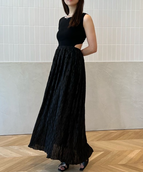 EIMY ISTOIRE(エイミーイストワール)の「ランダムプリーツカットオフニットワンピース(ワンピース・レディース・アイボリー/ブラック・FREE)」の3枚目の写真