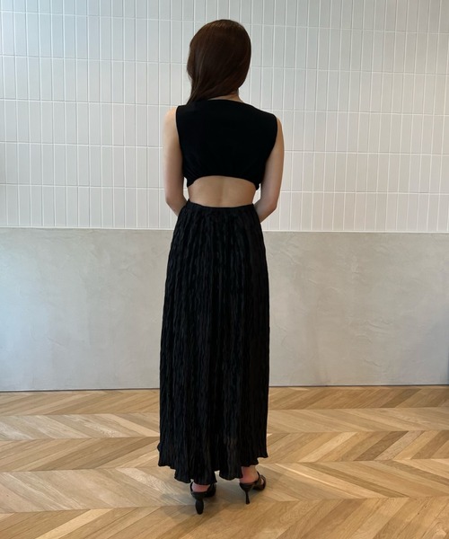 EIMY ISTOIRE(エイミーイストワール)の「ランダムプリーツカットオフニットワンピース(ワンピース・レディース・アイボリー/ブラック・FREE)」の11枚目の写真