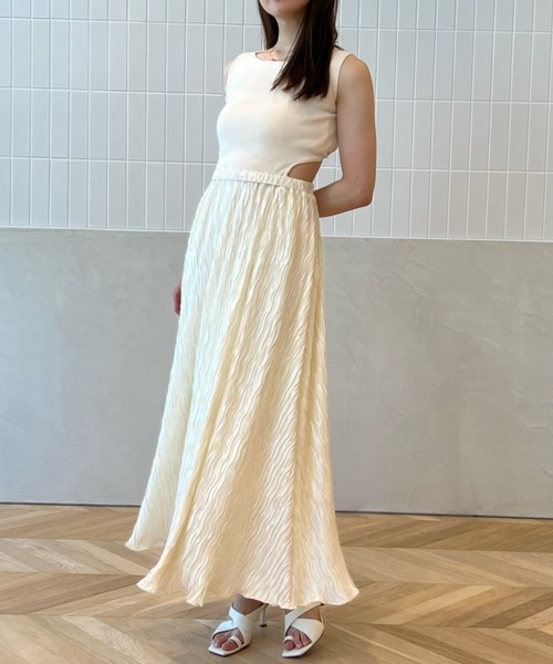 EIMY ISTOIRE(エイミーイストワール)の「ランダムプリーツカットオフニットワンピース(ワンピース・レディース・アイボリー/ブラック・FREE)」の9枚目の写真