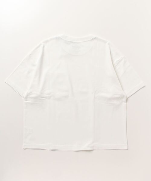 Dickies(ディッキーズ)の「【Dickies/ディッキーズ】ビッグシルエット ワンポイントロゴ刺繍 ポケット付き 半袖Tシャツ/ワーク/ストリート(Tシャツ/カットソー・レディース・ホワイト/ライトブラウン・L/M)」の3枚目の写真
