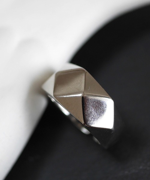 Starting Over(スターティングオーバー)の「シルバー925 ユニセックス デザイン リング/レディース メンズ(リング・メンズ・ライトグレー系6/ライトグレー系7/ゴールド/ゴールド系その他/シルバー系その他3/その他10/その他31/J/Z/シルバー系9/L/M/グレー/グレー系その他6/その他21/その他32/その他29/T/ライトグレー系2/その他8/H/その他/その他26/その他3/ライトグレー系4/ライトグレー系8/グレー系2/R/その他23/V/その他13/Q/その他11/グレー系1/シルバー系その他2/シルバー系7/その他14/シルバー系その他/その他4/X/W/その他19/シルバー系その他4/シルバー系8/その他15/シルバー系/その他34/ライトグレー系1/グレー系その他/ゴールド系/その他25/シルバーグレー/ゴールド系その他6/グレー系その他5/その他28/S/その他33/シルバー系その他5/その他22/Y/N/その他9/シルバー系2/その他16/シルバー系1/C/グレー系3/その他6/グレー系/ライトグレー系5/ライトグレー系9/K/B/U/その他24/その他30/その他7/D/シルバー系3/ゴールド系その他5/グレー系その他2/ゴールド系その他2/その他17/その他12/ゴールド系その他3/その他18/G/その他20/グレー系その他7/グレー系その他3/その他27/イエローゴールド/シルバー系5/P/E/ゴールド系その他7/ゴールド系その他4/その他35/シルバー系その他7/シルバー系その他6/シルバー系4/グレー系その他4/A/O/その他1/その他5/F・FREE)」の12枚目の写真