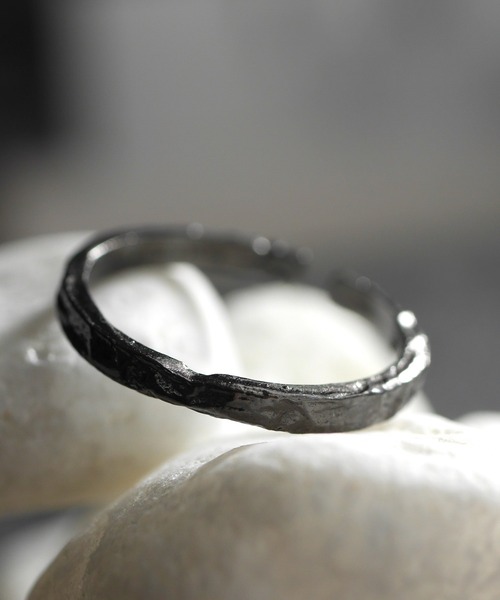 Starting Over(スターティングオーバー)の「シルバー925 ユニセックス デザイン リング/レディース メンズ(リング・メンズ・ライトグレー系6/ライトグレー系7/ゴールド/ゴールド系その他/シルバー系その他3/その他10/その他31/J/Z/シルバー系9/L/M/グレー/グレー系その他6/その他21/その他32/その他29/T/ライトグレー系2/その他8/H/その他/その他26/その他3/ライトグレー系4/ライトグレー系8/グレー系2/R/その他23/V/その他13/Q/その他11/グレー系1/シルバー系その他2/シルバー系7/その他14/シルバー系その他/その他4/X/W/その他19/シルバー系その他4/シルバー系8/その他15/シルバー系/その他34/ライトグレー系1/グレー系その他/ゴールド系/その他25/シルバーグレー/ゴールド系その他6/グレー系その他5/その他28/S/その他33/シルバー系その他5/その他22/Y/N/その他9/シルバー系2/その他16/シルバー系1/C/グレー系3/その他6/グレー系/ライトグレー系5/ライトグレー系9/K/B/U/その他24/その他30/その他7/D/シルバー系3/ゴールド系その他5/グレー系その他2/ゴールド系その他2/その他17/その他12/ゴールド系その他3/その他18/G/その他20/グレー系その他7/グレー系その他3/その他27/イエローゴールド/シルバー系5/P/E/ゴールド系その他7/ゴールド系その他4/その他35/シルバー系その他7/シルバー系その他6/シルバー系4/グレー系その他4/A/O/その他1/その他5/F・FREE)」の15枚目の写真