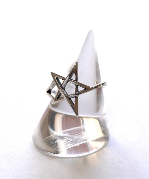 Starting Over(スターティングオーバー)の「シルバー925 ユニセックス デザイン リング/レディース メンズ(リング・メンズ・ライトグレー系6/ライトグレー系7/ゴールド/ゴールド系その他/シルバー系その他3/その他10/その他31/J/Z/シルバー系9/L/M/グレー/グレー系その他6/その他21/その他32/その他29/T/ライトグレー系2/その他8/H/その他/その他26/その他3/ライトグレー系4/ライトグレー系8/グレー系2/R/その他23/V/その他13/Q/その他11/グレー系1/シルバー系その他2/シルバー系7/その他14/シルバー系その他/その他4/X/W/その他19/シルバー系その他4/シルバー系8/その他15/シルバー系/その他34/ライトグレー系1/グレー系その他/ゴールド系/その他25/シルバーグレー/ゴールド系その他6/グレー系その他5/その他28/S/その他33/シルバー系その他5/その他22/Y/N/その他9/シルバー系2/その他16/シルバー系1/C/グレー系3/その他6/グレー系/ライトグレー系5/ライトグレー系9/K/B/U/その他24/その他30/その他7/D/シルバー系3/ゴールド系その他5/グレー系その他2/ゴールド系その他2/その他17/その他12/ゴールド系その他3/その他18/G/その他20/グレー系その他7/グレー系その他3/その他27/イエローゴールド/シルバー系5/P/E/ゴールド系その他7/ゴールド系その他4/その他35/シルバー系その他7/シルバー系その他6/シルバー系4/グレー系その他4/A/O/その他1/その他5/F・FREE)」の7枚目の写真