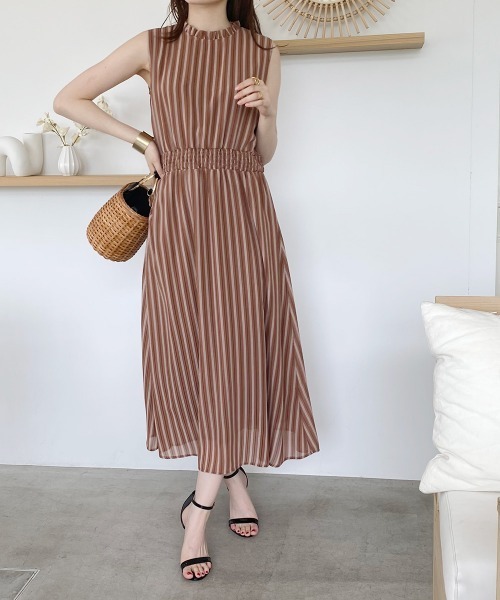 nissen（ニッセン）の「シフォンストライプ　フリルネックワンピース（裏地付）（ワンピース・レディース・グリーン/モカ・L/M/LL）」の6枚目の写真