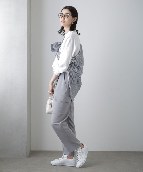 NANO universe（ナノユニバース）の「センタープレスカーゴポケットパンツ（カーゴパンツ・レディース・ベージュ/ダークネイビー/グレー・FREE）」の16枚目の写真