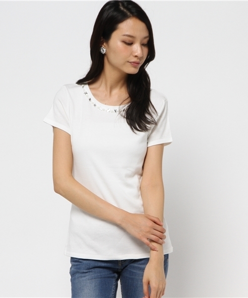 AZUL by moussy（アズールバイマウジー）の「Cフライス ビジューネック半袖PO（Tシャツ/カットソー・レディース・ホワイト系その他/オフホワイト/ブラック・X-LARGE/MEDIUM/LARGE/SMALL）」の11枚目の写真