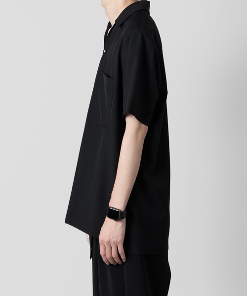ATTACHMENT（アタッチメント）の「WO トロピカル スキッパー S/S