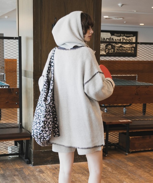 forksy.（フォルクシー）の「【forksy.】バラクラバ付き配色ハンドステッチニットカーディガン（カーディガン/ボレロ・レディース・ブラック/グリーン/アイボリー・FREE）」の5枚目の写真