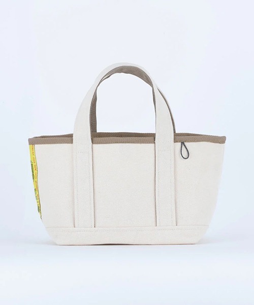 WEEKEND(ER)(ウィークエンダー)の「WEEKEND(ER) ウィークエンダー CANVAS LUNCH TIME SIZE TOTEBAG(トートバッグ・メンズ・ナチュラル/ブラック/オリーブ/ネイビー・FREE)」の3枚目の写真