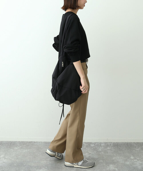 SLOBE IENA(スローブイエナ)の「《追加2》裏毛コンパクトラグランスウェット(スウェット・レディース・ホワイト/ブラック/グレー・FREE)」の11枚目の写真