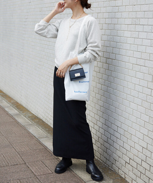 SLOBE IENA(スローブイエナ)の「《追加2》裏毛コンパクトラグランスウェット(スウェット・レディース・ホワイト/ブラック/グレー・FREE)」の21枚目の写真