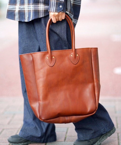 vasco(ヴァスコ)の「vasco ヴァスコ LEATHER OLD TOTE BAG -LARGE レザーオールドトートバッグ(トートバッグ・メンズ・キャメル・FREE)」の3枚目の写真