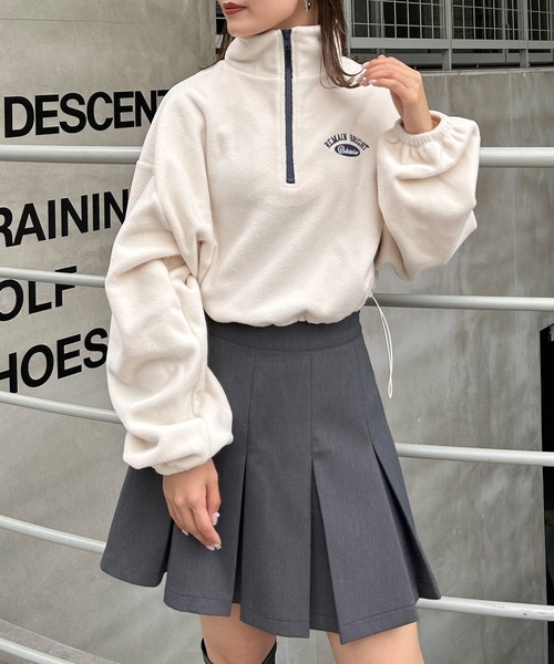 INGNI（イング）の「ハーフジップ胸ロゴショート丈フリーストップス（その他トップス・レディース・グレー系その他3/ホワイト系その他5/ブラック×ホワイト/アイボリー系・M）」の6枚目の写真