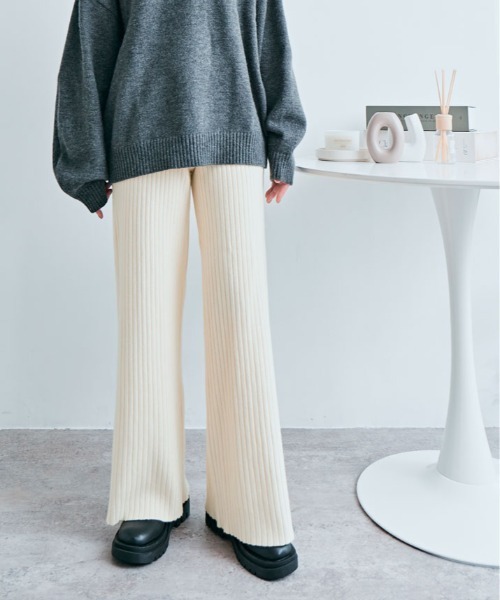 kirakiraShop（キラキラショップ）の「≪25AWの新色登場!≫ 柔暖 リブニット ワイドパンツ（その他パンツ・レディース・ライトベージュ/ブラック/杢グレー/チャコール/グレイッシュベージュ/グリーン/ブラウン/クリーム/ネイビー・L/MT/M/FREE）」の5枚目の写真