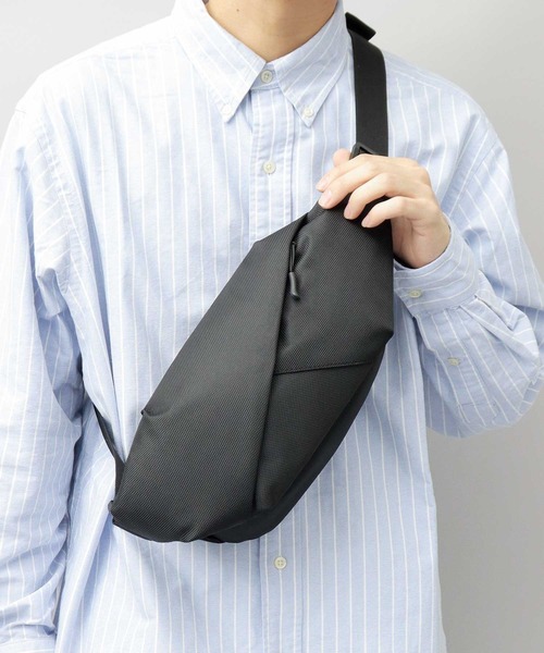 NoiR/ノアール(ノアール)の「撥水加工 ボディバッグ Flask shoulder(フラスクショルダー) N23004(ボディバッグ/ウエストポーチ・メンズ・ブラック/ブラック系その他・FREE)」の3枚目の写真