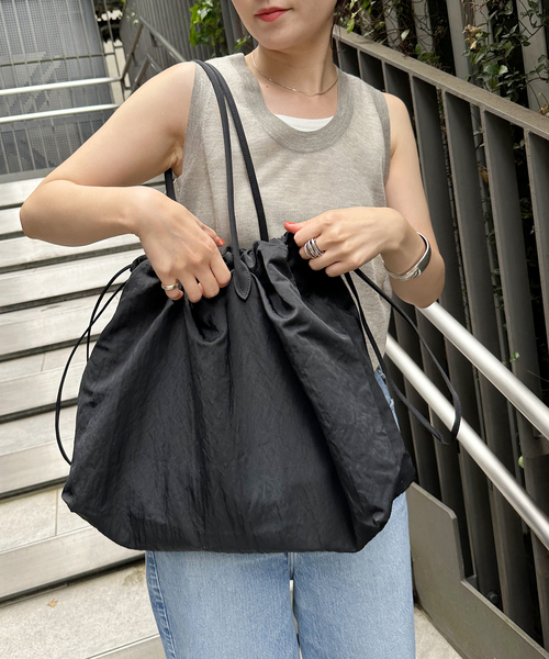 Spick & Span（スピックアンドスパン）の「≪追加≫【MARY AL TERNA / メアリ オル ターナ】TRAVEL TOTE BAG（トートバッグ・レディース・ブラック/ベージュ・FREE）」の8枚目の写真