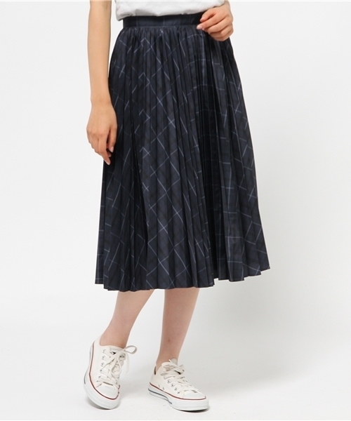 Ray BEAMS（レイビームス）の「Ray BEAMS / タータンチェック プリーツスカート（スカート・レディース・オレンジ/ネイビー・1/0）」の2枚目の写真