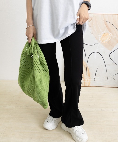 Miniministore(ミニミニストア)の「セミフレアパンツ センタープレス 韓国風(スラックス・レディース・ブラック・M/L/XL/S)」の22枚目の写真