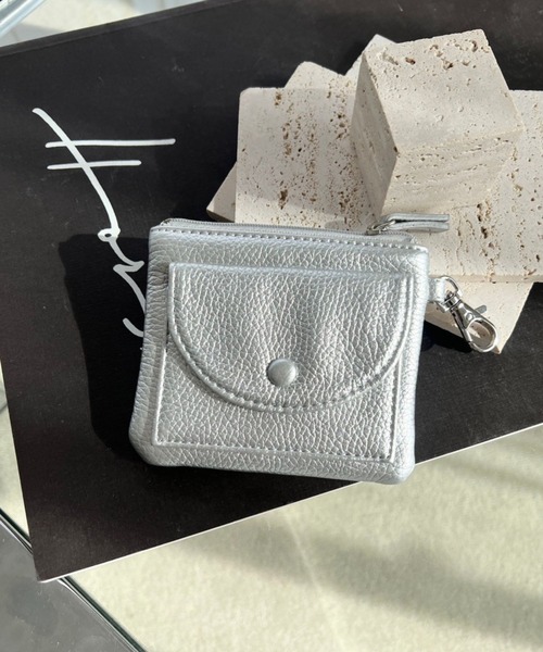 Me%（ミィパーセント）の「マルチWAYカスタムポーチサイフ 102166（財布・レディース・ブラック/アイボリー/シルバー/ベージュ・FREE）」の4枚目の写真
