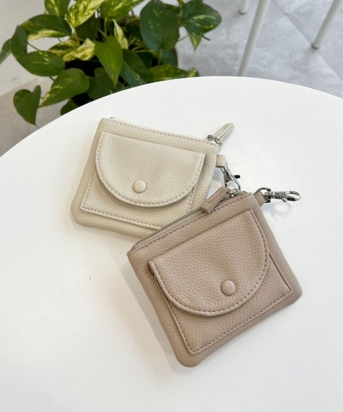 Me%（ミィパーセント）の「マルチWAYカスタムポーチサイフ 102166（財布・レディース・ブラック/アイボリー/シルバー/ベージュ・FREE）」の6枚目の写真
