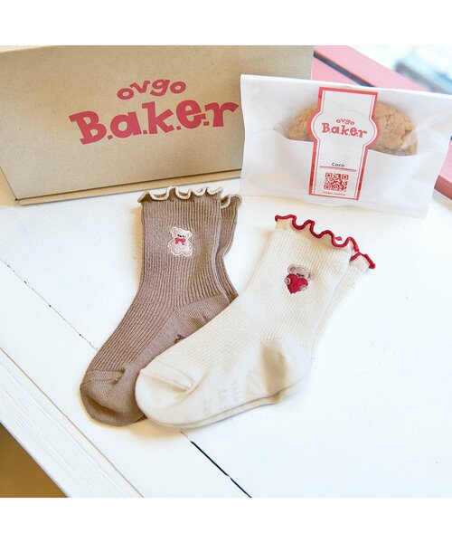 apres les cours（アプレレクール）の「tiny bear メロウフリルソックス（ソックス/靴下・キッズ・ベージュ/アイボリー・12/15 /18/21）」の3枚目の写真