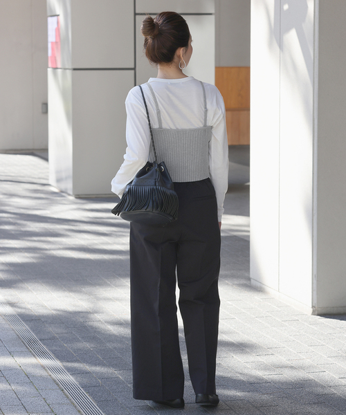 B.C STOCK(ベーセーストック)の「ニットビスチェ付きロンT(Tシャツ/カットソー・レディース・チャコールグレー/ブラック・FREE)」の12枚目の写真