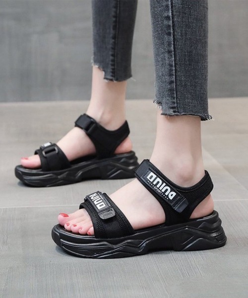Miniministore(ミニミニストア)の「厚底スポーツサンダル ベルクロレディース(サンダル・レディース・ブラック/ホワイト・22.5cm/24.0cm/24.5cm/23.0cm/23.5cm)」の3枚目の写真