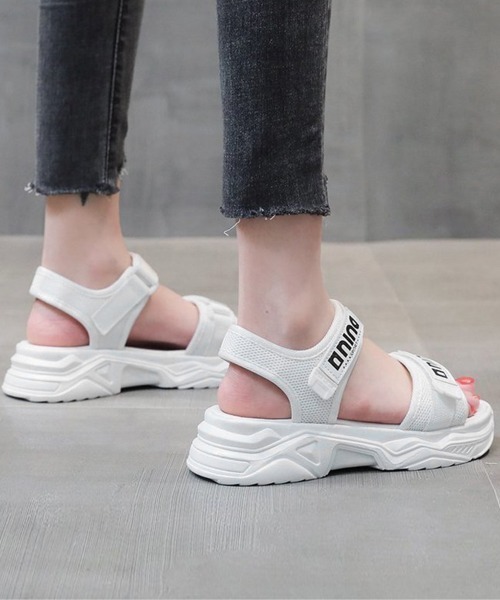 Miniministore(ミニミニストア)の「厚底スポーツサンダル ベルクロレディース(サンダル・レディース・ブラック/ホワイト・22.5cm/24.0cm/24.5cm/23.0cm/23.5cm)」の8枚目の写真