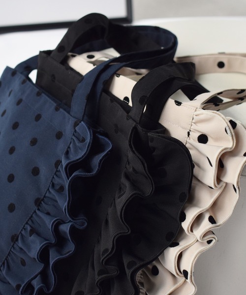 PICCIN PERLA(ピッチンペルラ)の「フロッキードットフリル付きトートバッグ(トートバッグ・レディース・ベージュ/ブラック/ネイビー/オフホワイト/チャコールグレー・FREE)」の10枚目の写真