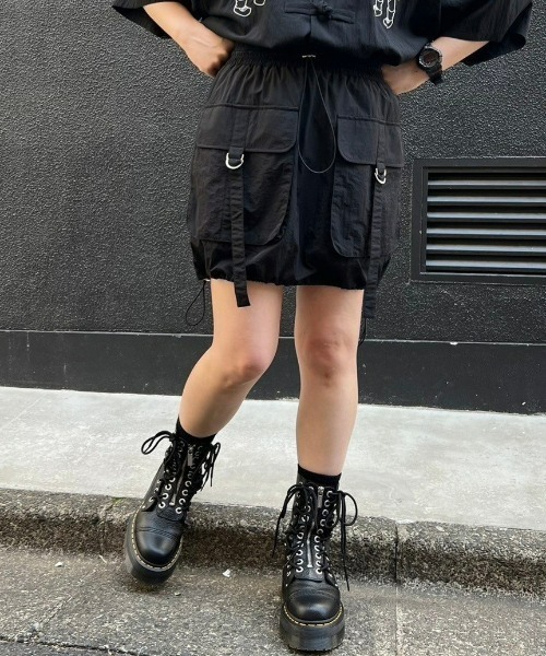 Candy Stripper（キャンディストリッパー）の「BIG POCKET NYLON SKIRT パンツ（スカート・レディース・ピンク/ブラック/アイボリー・2）」の3枚目の写真
